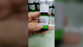 साबुन बनाने के लिए प्रीमियम चंदन कस्तूरी सुगंध तेल